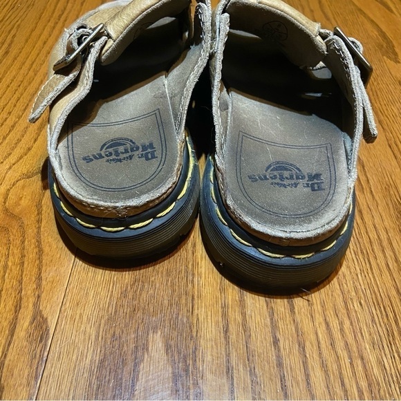 Dr. Martens Vintage Sandals Size 9 US main image 4